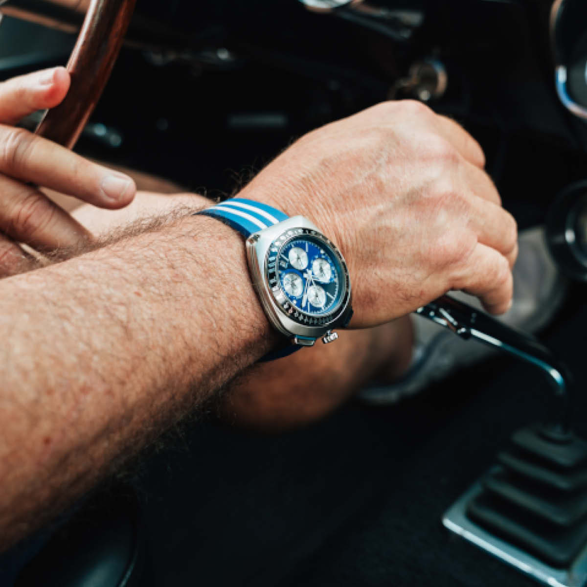 Bulova Mens SHELBY Racer Chronograph 98B452 image number 2